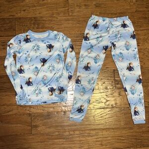 Disney Frozen Pajamas/Thermals 7/8